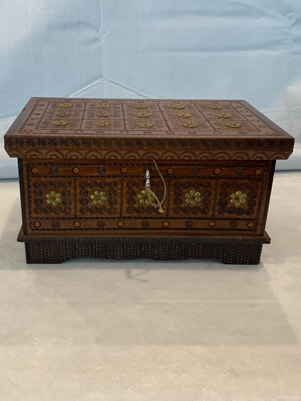 VTG Folk Art Carved Wood Floral Lockbox